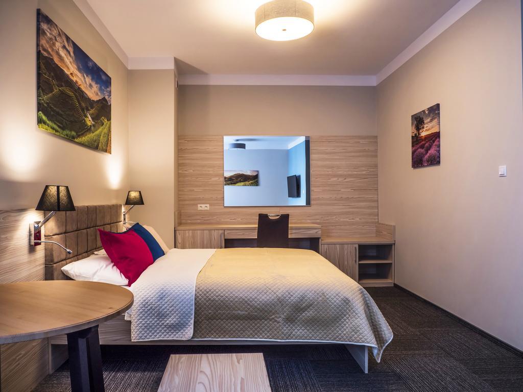 Aparthotel Centrum Gliwicka 18 Bytom Luaran gambar